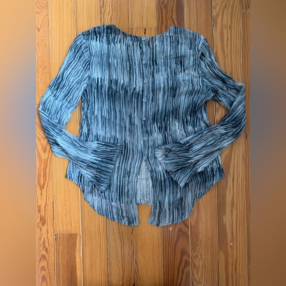 Cloth and Stone Top - Picture 8 of 10